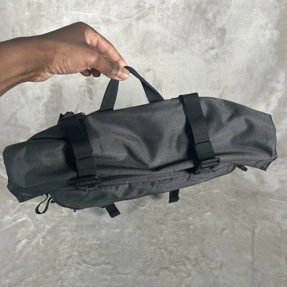 Thule Covert DSLR Rolltop Backpack Dark Shadow/Black 32L Mirrorless Macbook